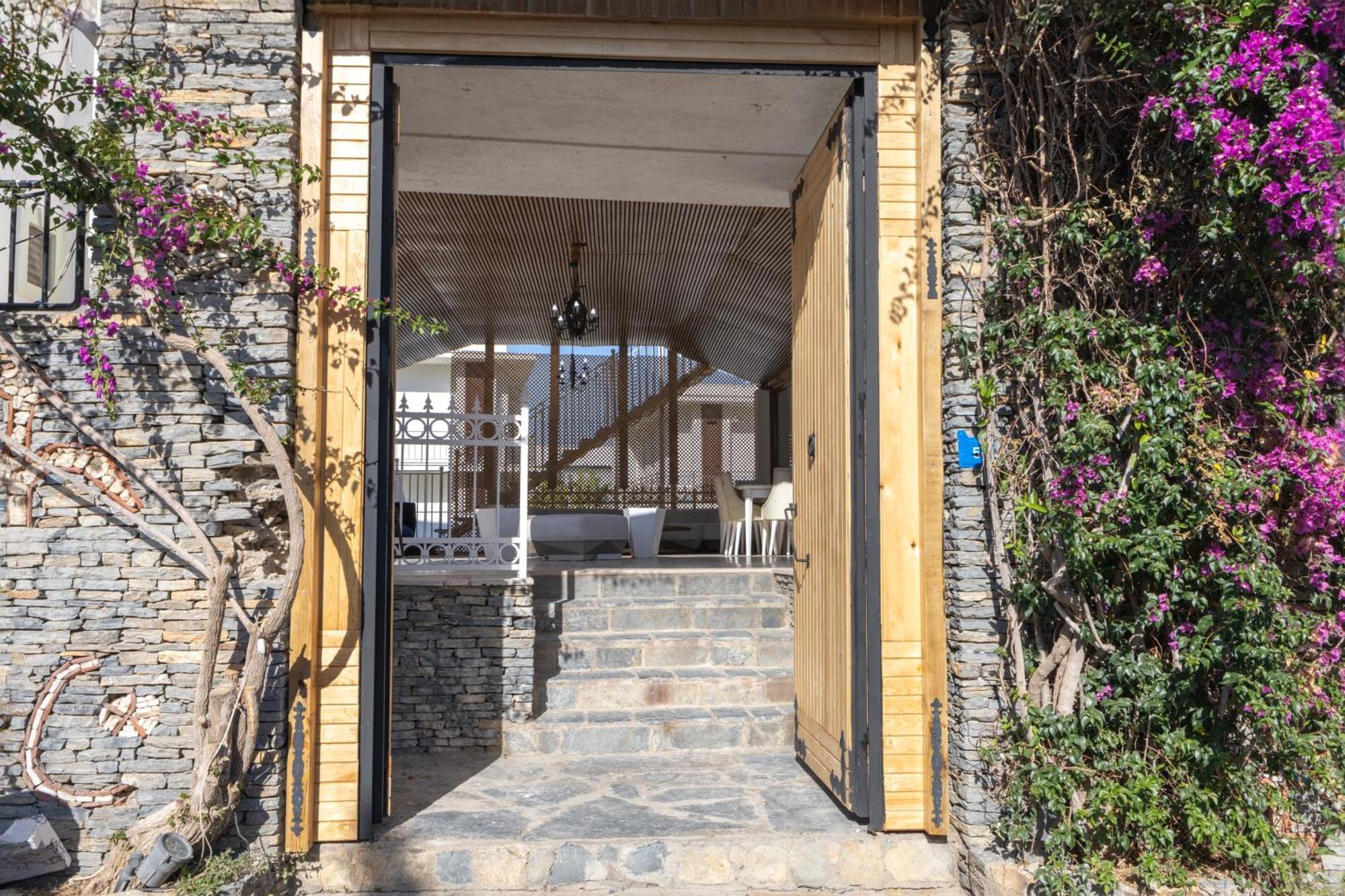 Salinas Beach Hotel Bodrum-Boutique Concept Gumbet Exterior photo