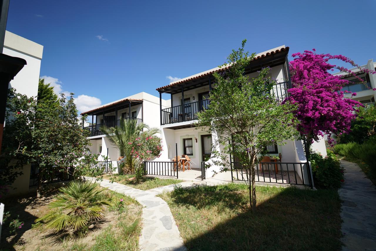 Salinas Beach Hotel Bodrum-Boutique Concept Gumbet Exterior photo